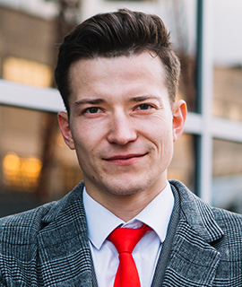team_img03